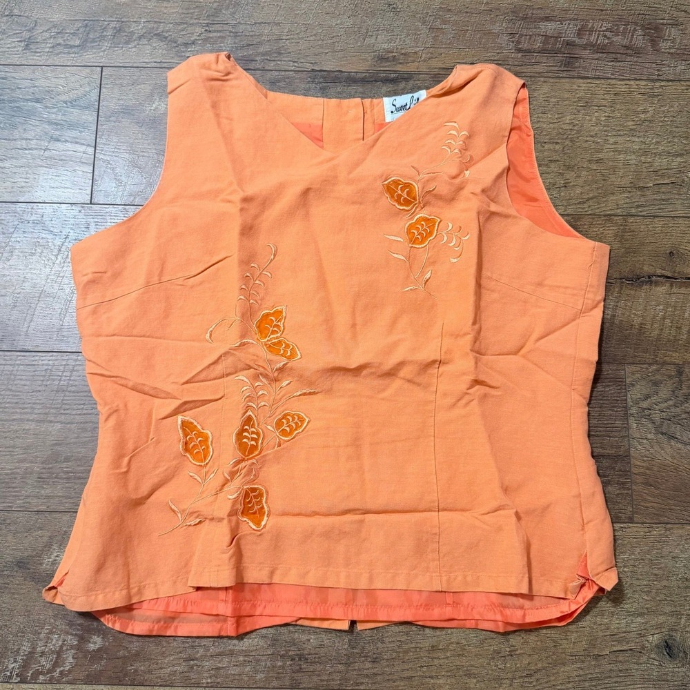 Sweet Life Orange Floral Embroidered Sleeveless Button Back Shell Top Size 14‎